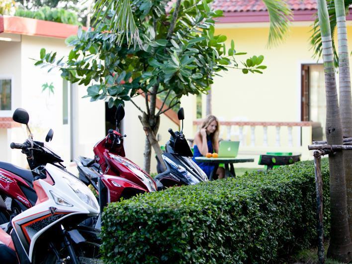 Lucky Lek Resort Rawai Exteriör bild